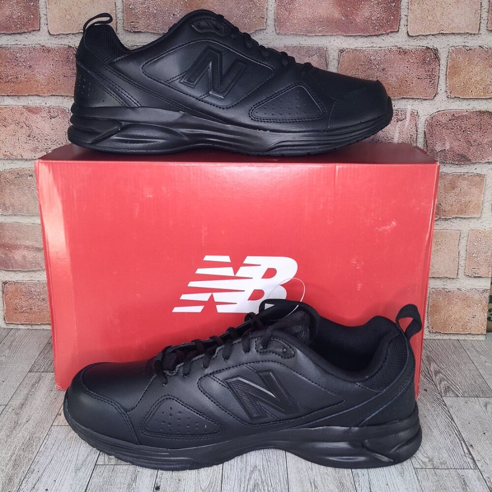 New Balance Men's 623 Athletic Casual Training Shoe Black Size 12 4E